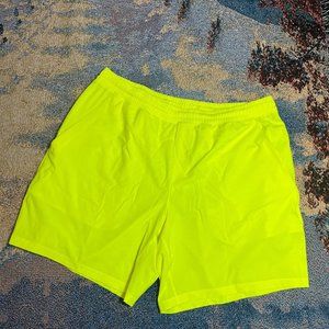 Lululemon Pace Breaker Linerless 7" XXL highlight yellow